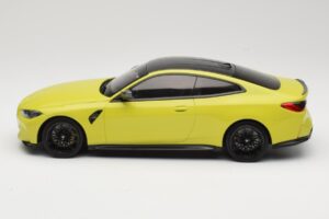 BMW M4 G82 Geel Minichamps 1:18 155020120 Metaal — afbeelding 3 van 6