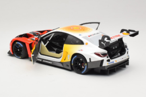 BMW M4 GT3 #72 D. Harper / M. Hesse / C. Weerts BMW M Team RMG 24 Hours of Nurburgring 2024 Minichamps 1:18 113242072 Metaal — afbeelding 5 van 8