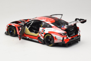 BMW M4 GT3 LMGT3 #31 D. Leung / S. Gelael / A. Farfus Team WRT 2nd Place 24 Hours of Le Mans 2024 Minichamps 1:18 113242431 M — afbeelding 5 van 8