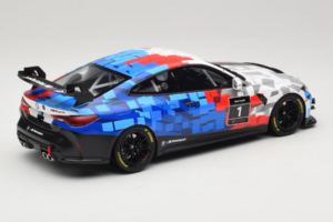 BMW M4 GT4 #1 Presentation 2024 Otto 1:18 OT1125 Hars — afbeelding 2 van 6