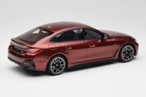 BMW M440i G26 Gran Coupe Aventurine Rood Otto 1:18 OT1075 Hars — afbeelding 2 van 6