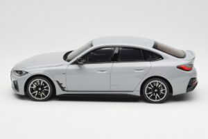 BMW M440i G26 Gran Coupe Brooklyn Grijs Metallic Otto 1:18 OT454 Hars — afbeelding 3 van 6