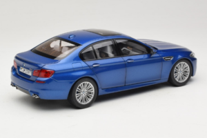 BMW M5 F10 Monte Carlo Blue Paragon 1:18 80432186352 Metaal — afbeelding 3 van 8