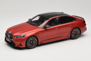 BMW M5 G90 Beach Orange GT Spirit 1:18 GT966 Hars