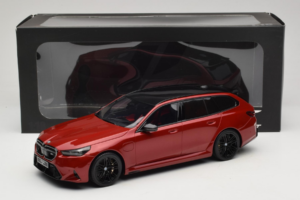 BMW M5 G99 Touring Fire Red GT Spirit 1:18 GT964 Hars — afbeelding 6 van 6