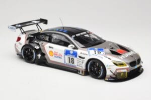 BMW M6 GT3 F13 #18 Schubert Motorsport A. Farfus / J. Krohn 24h Nurburgring 2016 Minichamps 1:18 155162618 Metaal — afbeelding 4 van 6