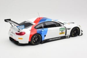 BMW M6 GT3 F13 #42 BMW Team Schnitzer R. Collard / P. Eng ADAC GT Masters Oschersleben 2017 Minichamps 1:18 155172652 Metaal — afbeelding 2 van 6