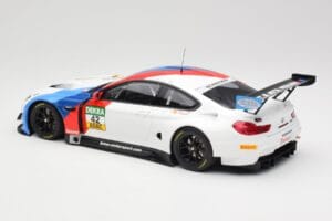 BMW M6 GT3 F13 #42 BMW Team Schnitzer R. Collard / P. Eng ADAC GT Masters Oschersleben 2017 Minichamps 1:18 155172652 Metaal — afbeelding 5 van 6