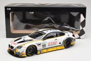 BMW M6 GT3 F13 #99 Rowe Racing P. Eng / M. Martin 24 Hours of Spa 2017 Minichamps 1:18 155172689 Metaal — afbeelding 6 van 6