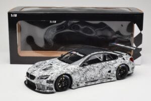 BMW M6 GT3 F13 Presentation Spa 2015 Minichamps 1:18 155152699 Metaal — afbeelding 6 van 6