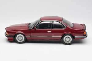 BMW M635 CSi E24 Karmin Rood AUTOart 1:18 70528 Metaal — afbeelding 4 van 8