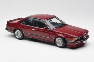 BMW M635 CSi E24 Karmin Rood AUTOart 1:18 70528 Metaal — afbeelding 6 van 8