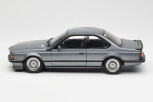 BMW M635 CSi E24 Shadow Line Delphin Metallic AUTOart 1:18 70529 Metaal — afbeelding 4 van 8