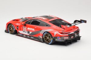 BMW M8 GTE RLL Racing #25 C. De Phillippi / B. Spengler Class Winners IMSA GP Road Atlanta 2020 Minichamps 1:18 155202995 Met — afbeelding 5 van 6