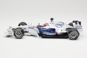 BMW Sauber F1.07 #10 R. Kubica Launch Version 2007 Minichamps 1:18 80430426995 Metaal — afbeelding 3 van 7