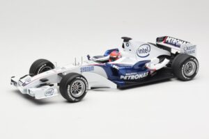 BMW Sauber F1.07 #10 R. Kubica Launch Version 2007 Minichamps 1:18 80430426995 Metaal