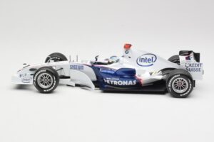BMW Sauber F1.07 #9 N. Heidfeld Launch Version 2007 Minichamps 1:18 80430426994 Metaal — afbeelding 3 van 7