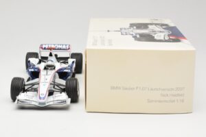 BMW Sauber F1.07 #9 N. Heidfeld Launch Version 2007 Minichamps 1:18 80430426994 Metaal — afbeelding 6 van 7