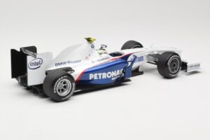 BMW Sauber F1.09 #6 N. Heidfeld Launch Version 2009 Minichamps 1:18 80432154856 Metaal — afbeelding 2 van 7