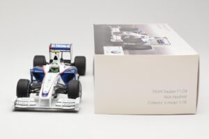BMW Sauber F1.09 #6 N. Heidfeld Launch Version 2009 Minichamps 1:18 80432154856 Metaal — afbeelding 6 van 7