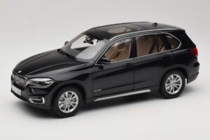 BMW X5 E70 Sapphire Black Paragon 1:18 PA-97071 Metaal
