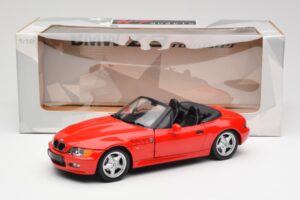 BMW Z3 E36/7 Cabriolet Rood UT Models 1:18 180024330 Metaal — afbeelding 8 van 8