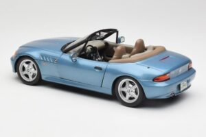 BMW Z3 E36/7 James Bond Goldeneye Blauw Metallic UT Models 1:18 180024336 Metaal — afbeelding 7 van 8