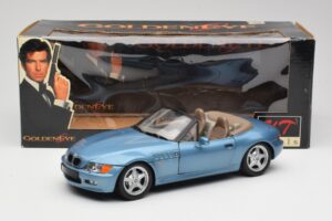 BMW Z3 E36/7 James Bond Goldeneye Blauw Metallic UT Models 1:18 180024336 Metaal — afbeelding 8 van 8