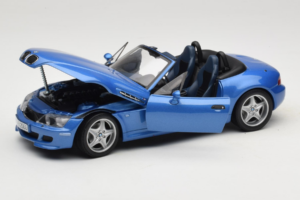 BMW Z3 M Roadster Blauw Dealer Editie UT Models 1:18 80439422939 Metaal — afbeelding 2 van 8
