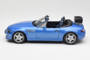 BMW Z3 M Roadster Met Bagagedrager Blauw Metallic UT Models 1:18 20416 Metaal — afbeelding 4 van 8