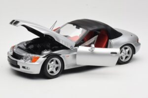 BMW Z3 Roadster 1.8 Zilver UT Models 1:18 20404 Metaal — afbeelding 2 van 8