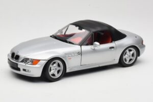 BMW Z3 Roadster 1.8 Zilver UT Models 1:18 20404 Metaal