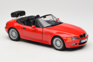 BMW Z3 Roadster 1.9 Rood Dealer Editie UT Models 1:18 80439423068 Metaal — afbeelding 6 van 8