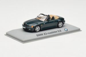 BMW Z3 Roadster 2.8 Donkergroen Minichamps 1:43 80429421514 Metaal — afbeelding 2 van 4