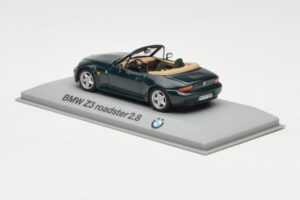 BMW Z3 Roadster 2.8 Donkergroen Minichamps 1:43 80429421514 Metaal — afbeelding 3 van 4
