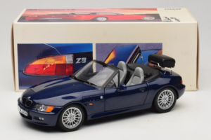 BMW Z3 Roadster Blauw Dealer Editie UT Models 1:18 80439422186 Metaal — afbeelding 8 van 8