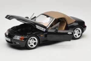 BMW Z3 Roadster Groen Dealer Editie UT Models 1:18 80439411711 Metaal — afbeelding 2 van 8