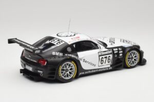 BMW Z4 #676 H. Stuck / J. Hennerici / D. Hurtgen Team Schubert Nürburgring 24 Hours 2006 AUTOart 1:18 80649 Metaal — afbeelding 2 van 6