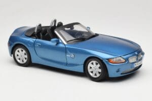 BMW Z4 E85 Blauw Metallic Motormax 1:18 73144 Metaal — afbeelding 6 van 8