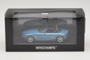 BMW Z4 E85 Cabriolet Light Blue Metallic Minichamps 1:43 BMW016 Metaal — afbeelding 4 van 4