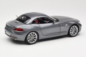 BMW Z4 E89 sDrive 35i Space Grey Metallic Kyosho 1:18 80432147085 Metaal — afbeelding 3 van 8