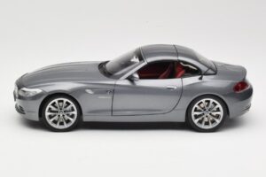 BMW Z4 E89 sDrive 35i Space Grey Metallic Kyosho 1:18 80432147085 Metaal — afbeelding 4 van 8