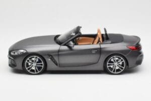 BMW Z4 G29 Grijs Metallic Norev 1:18 183270 Metaal — afbeelding 4 van 8