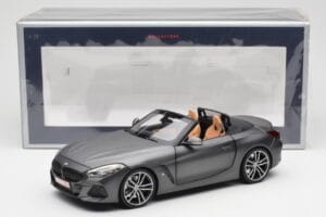 BMW Z4 G29 Grijs Metallic Norev 1:18 183270 Metaal — afbeelding 8 van 8