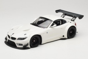 BMW Z4 GT3 E89 Wit Minichamps 1:18 151122301 Metaal