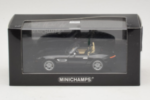 BMW Z8 Cabriolet Zwart Minichamps 1:43 80420026607-R1 Metaal — afbeelding 4 van 4