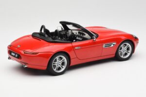 BMW Z8 E52 Rood AUTOart 1:18 70513 Metaal — afbeelding 3 van 8