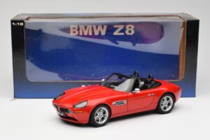 BMW Z8 E52 Rood AUTOart 1:18 70513 Metaal — afbeelding 8 van 8