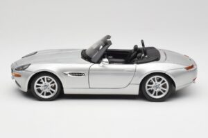 BMW Z8 E52 Titanium Silver Maisto 1:18 536896 Metaal — afbeelding 4 van 8