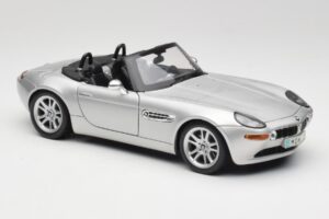 BMW Z8 E52 Titanium Silver Maisto 1:18 536896 Metaal — afbeelding 6 van 8